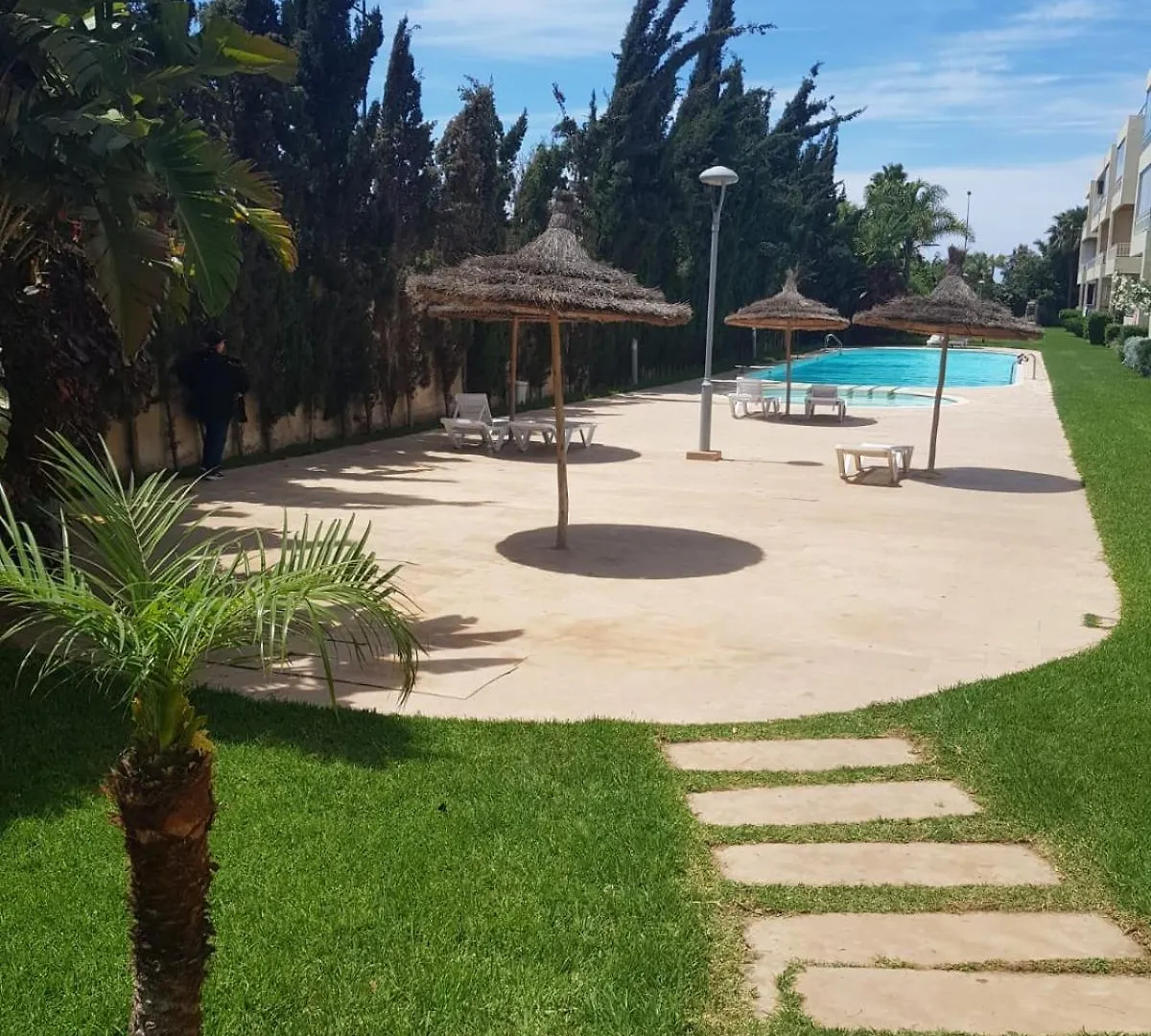 Beach-Side 2-Br Oasis With Private Pool & Parking Касабланка